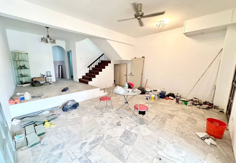 SL 10, Bandar Sungai Long