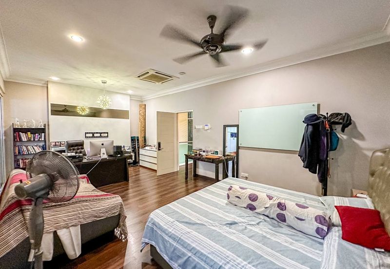 Cyprus Usj Heights 2.5 Storey Superlink (RENOVATED) For Sale