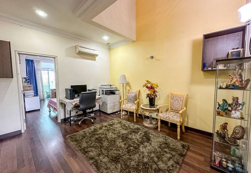 Cyprus Usj Heights 2.5 Storey Superlink (RENOVATED) For Sale