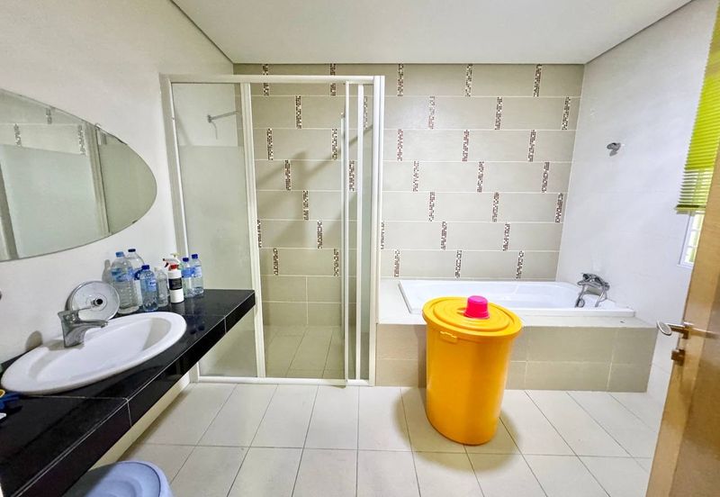 Seksyen 4, Shah Alam