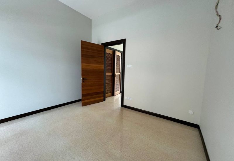  Bukit Jelutong 2 Storey Bungalow RENOVATED Bukit Jelutong For Sale