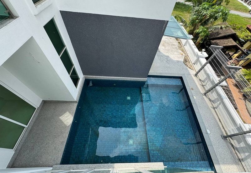  Bukit Jelutong 2 Storey Bungalow RENOVATED Bukit Jelutong For Sale