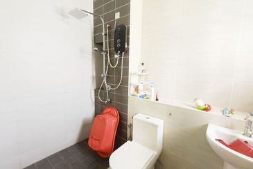 Serenia Adiva @ Serenia City