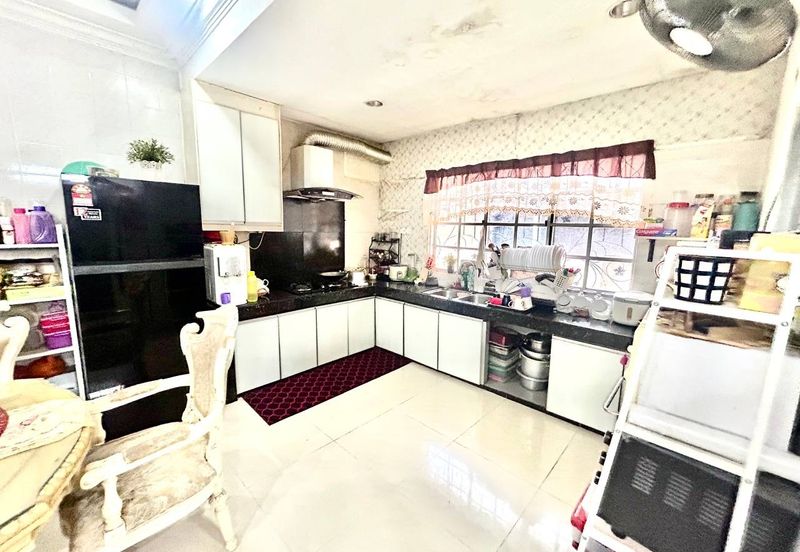 Bandar Tasik Selatan 2 Storey (CORNER LOT) Kuala Lumpur For Sale