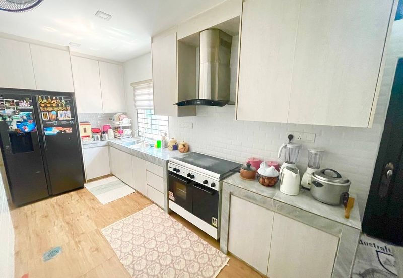 Serenia Adiva @ Serenia City