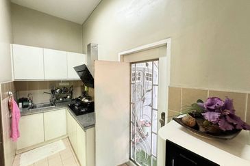 Damai 16, Setia Alam