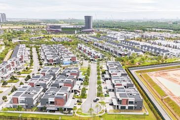 Lucent Residence @ twentyfive.7