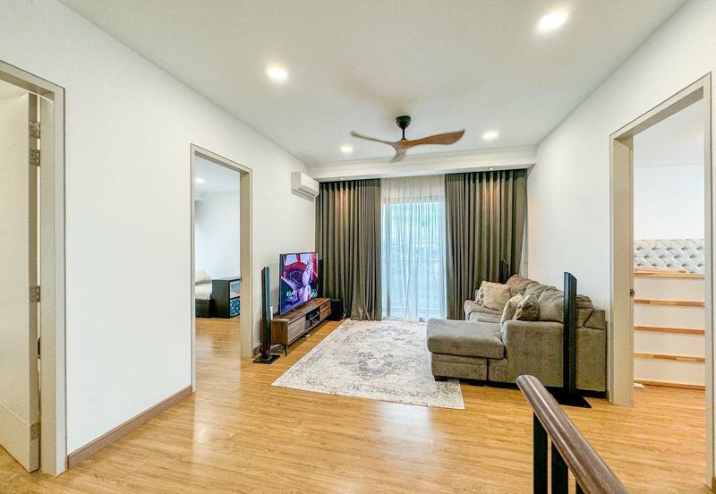 Lucent Residence @ twentyfive.7