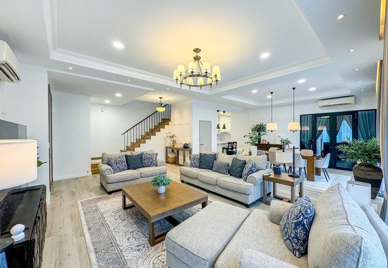 Lucent Residence @ twentyfive.7