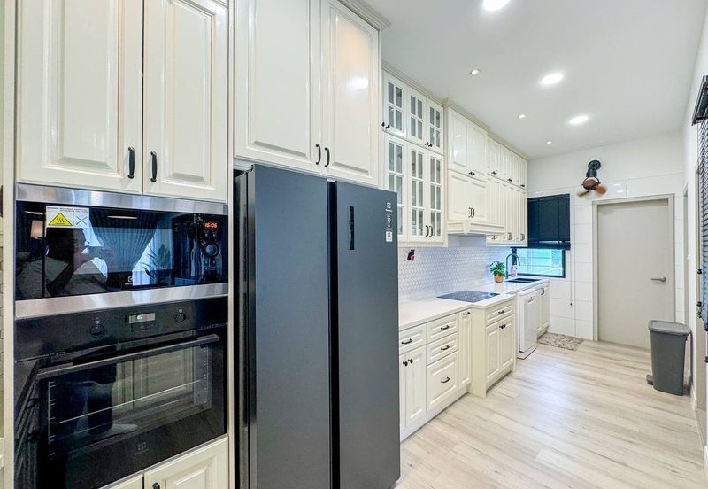 Lucent Residence @ twentyfive.7