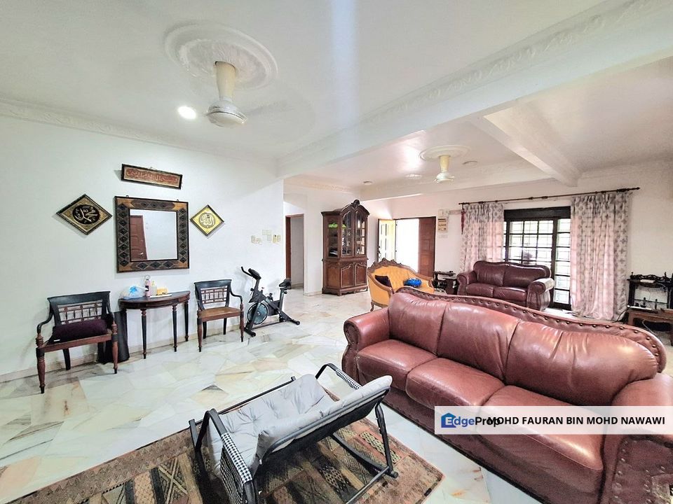 Seksyen 9 2 Storey Bungalow HUGE LAND Shah Alam For Sale, Selangor, Shah Alam