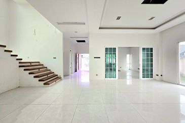 Putra Hill Residency