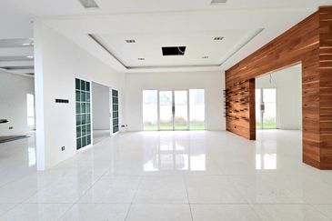 Putra Hill Residency