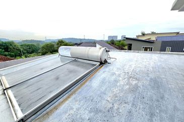 Putra Hill Residency