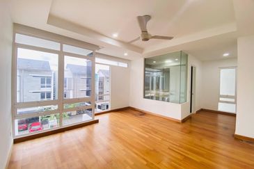 Duta Villa, Presint 14