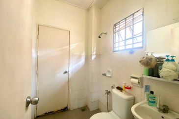 Seksyen 6 @ Bandar Bukit Mahkota