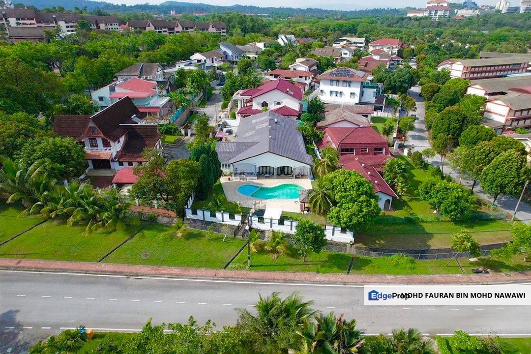 Seksyen 3 Shah Alam 1 Storey Bungalow MURAH + MATURED AREA Shah Alam For Sale, Selangor, Shah Alam