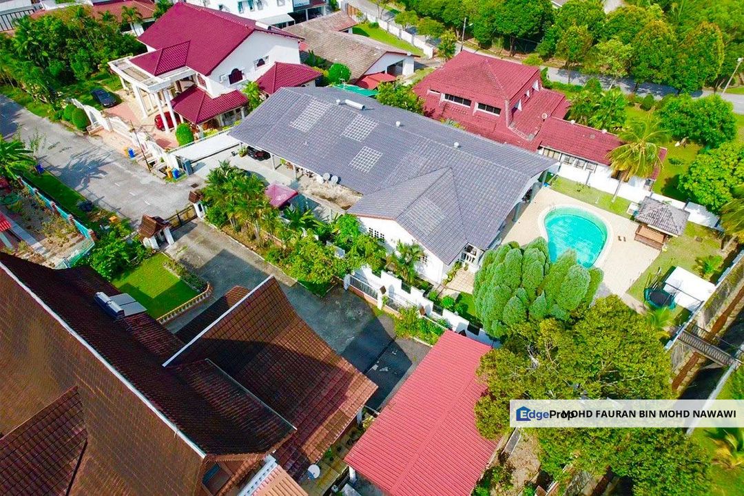 Seksyen 3 Shah Alam 1 Storey Bungalow MURAH + MATURED AREA Shah Alam For Sale, Selangor, Shah Alam