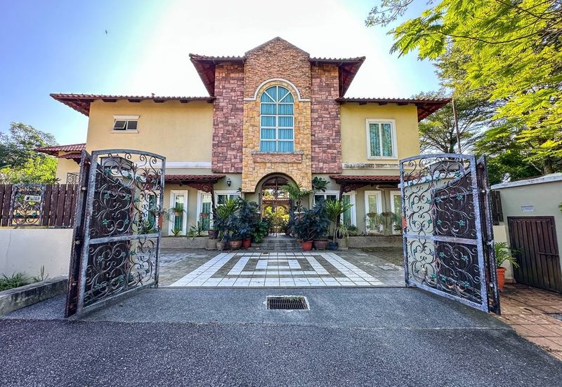 Impian Golf & Country Club