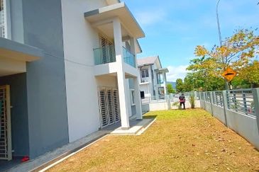 Albury 2 @ Mahkota Hills