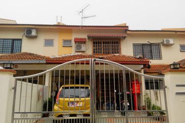 Taman Pinggiran Putra