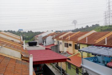 Taman Pinggiran Putra