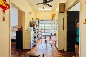 Jalan Anggerik Doritis 31/142