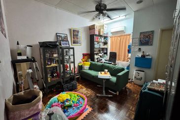 Jalan Anggerik Doritis 31/142