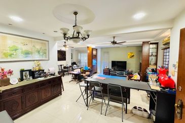 Jalan Anggerik Doritis 31/142