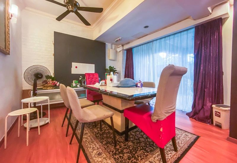 Taman Subang Pelangi