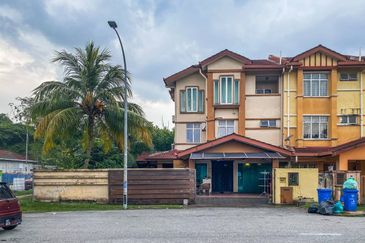 Taman Subang Pelangi