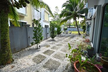 Cahaya SPK, Seksyen U9