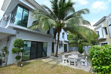 Cahaya SPK, Seksyen U9