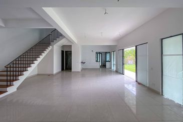 Duta Villa, Setia Alam