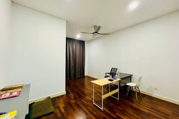 Lagenda Waterfront Homes