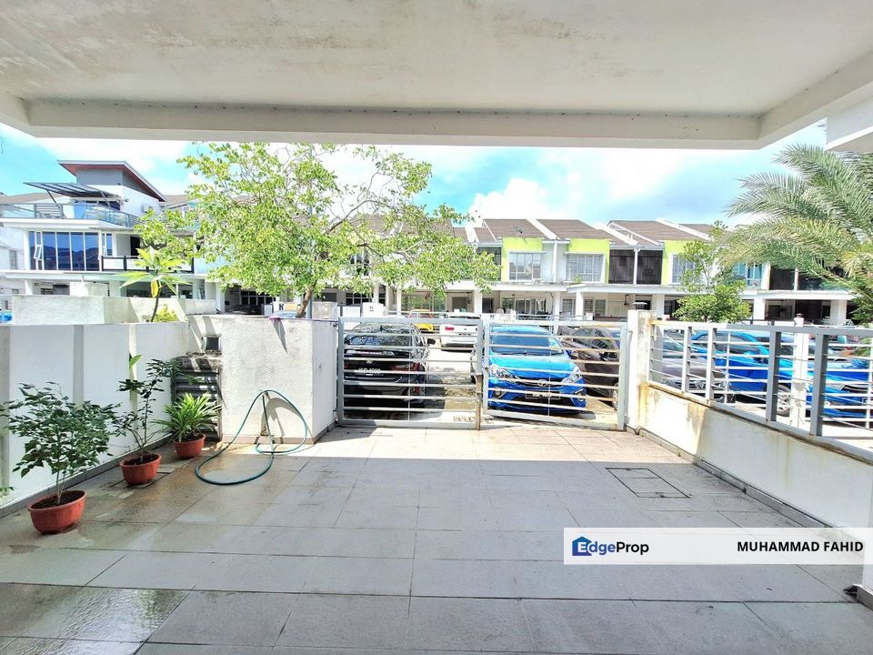 Impian Sutera Fasa 2 Double Storey Seksyen 30 Shah Alam, Selangor, Shah Alam