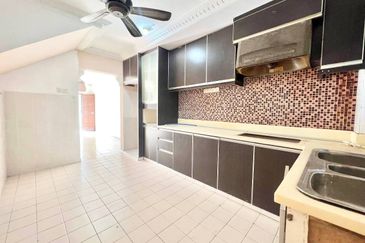 Sungai Buloh Country Resort