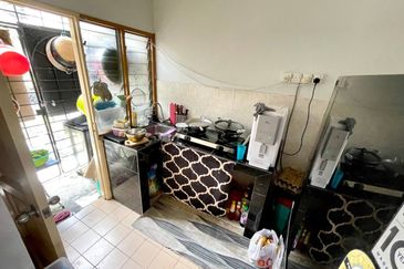 Persiaran Puncak Jalil 