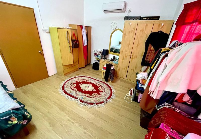 Persiaran Puncak Jalil 