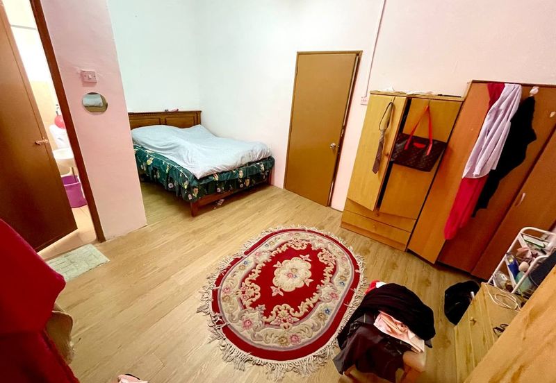 Persiaran Puncak Jalil 