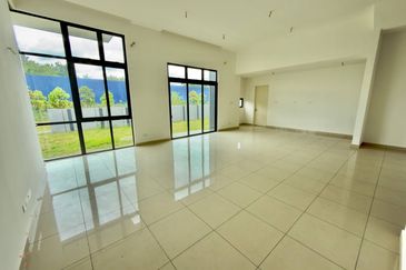 Broadleaf Residences, Hometree