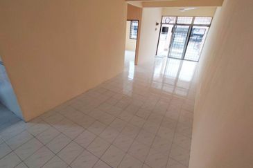 Taman Seroja, Bandar Baru Salak Tinggi