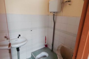 Taman Seroja, Bandar Baru Salak Tinggi