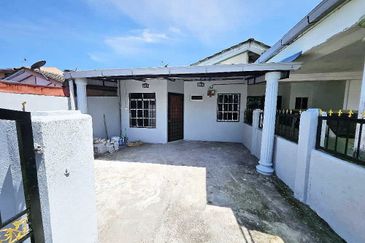 Taman Widuri, Bukit Beruntung