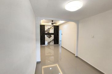 Taman Widuri, Bukit Beruntung