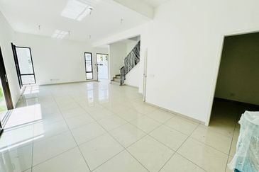 Elmera @ Setia Ecohill 2