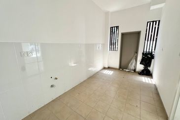 Elmera @ Setia Ecohill 2