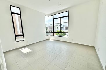 Elmera @ Setia Ecohill 2