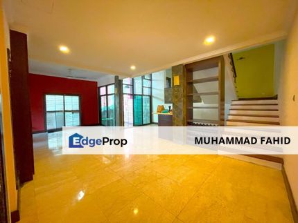 Puncak Ukay 2.5 Storey (RENOVATED) Ukay Perdana, Selangor, Ampang