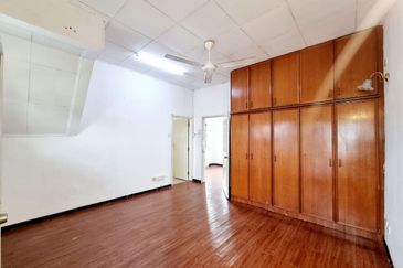 Taman Setiawangsa Double Storey (END LOT) KL